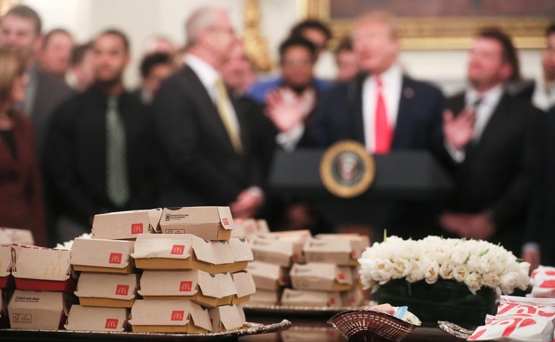 Трамп пообещал примерить на себя работу Харрис в &laquo;Макдоналдсе&raquo;