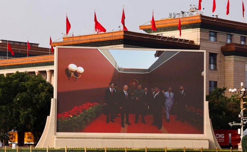 Трамп попросил Си передать привет Путину и Киму и заявил о заговоре