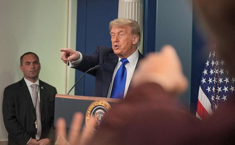 Трамп прекратил торговые переговоры с Канадой из-за ее «наглой атаки»