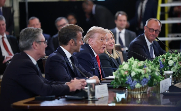 Трамп пригрозил ограничениями на экспорт чипов из-за цифровых налогов