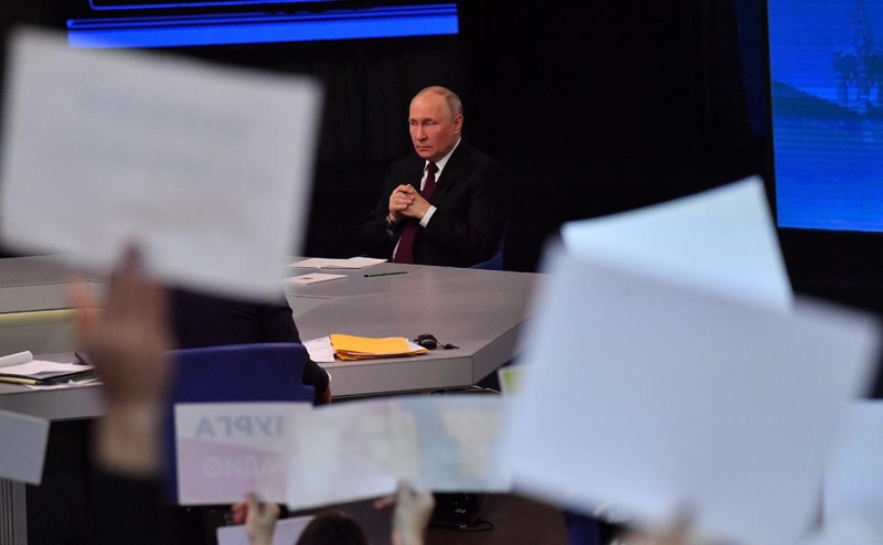 Трамп призвал сбивать &laquo;таинственные дроны&raquo; над США