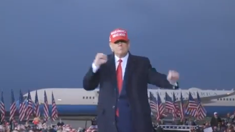 Трамп рассказал о ненависти жены к его танцам