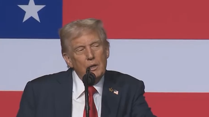 Трамп загадал закончить конфликт на Украине и постучал по дереву