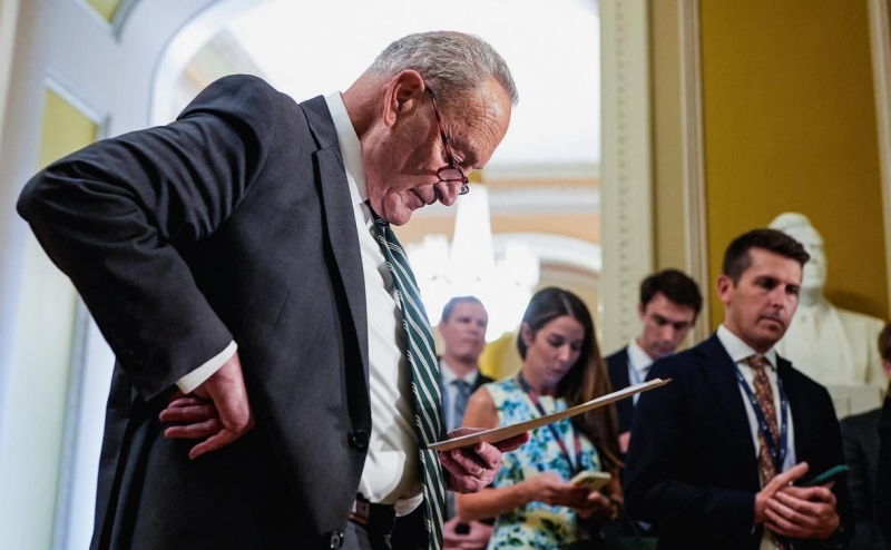 Трамп заявил о требовании сенатора-демократа $1 млрд и&nbsp;послал&nbsp;его к