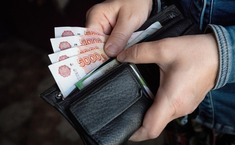 Треть россиян согласились снизить зарплатные ожидания