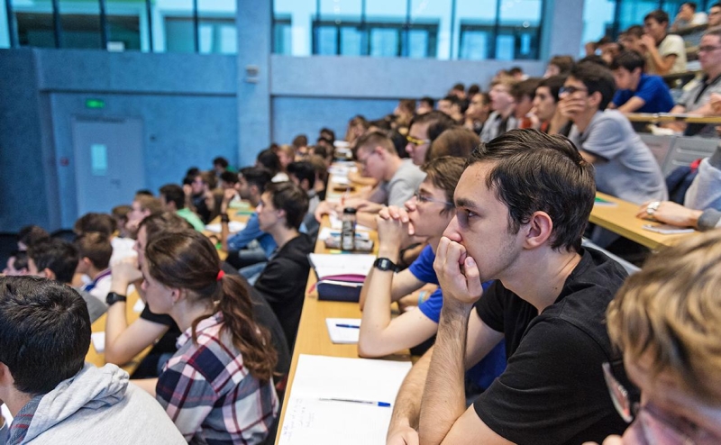 «Тупиковый путь»: вернутся ли вузы к распределению, как в СССР