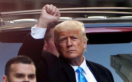 Twitter заблокировал аккаунт для репостов с нового сайта Трампа