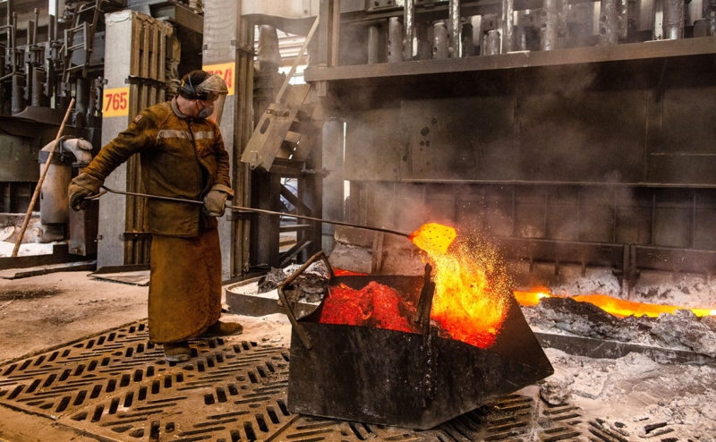 UC Rusal выделит «грязные» заводы в отдельную компанию