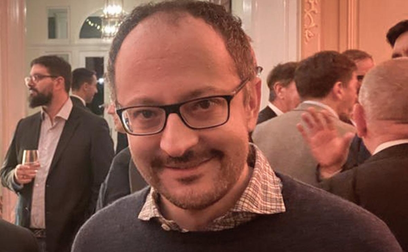 Уехавший из России миллиардер откроет спецшколу математики в Британии