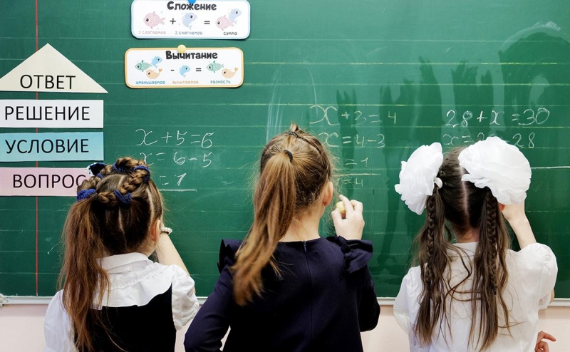 Уехавший из России миллиардер откроет спецшколу математики в Британии