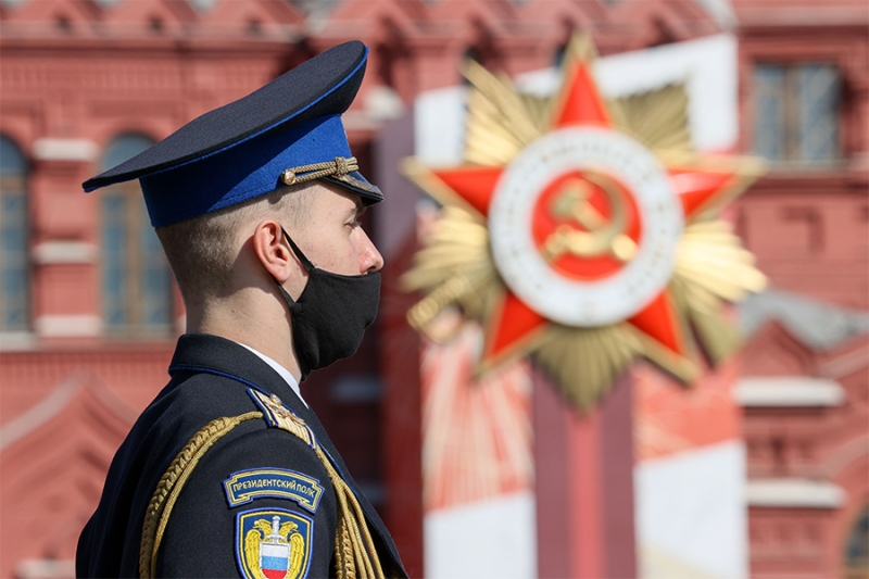 Уэльский полк и шествия под дождем: как проходили юбилейные парады