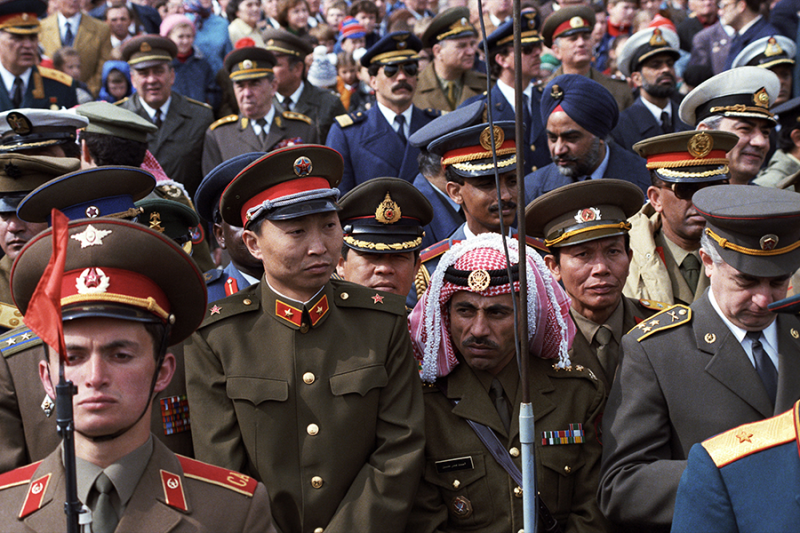 Уэльский полк и шествия под дождем: как проходили юбилейные парады