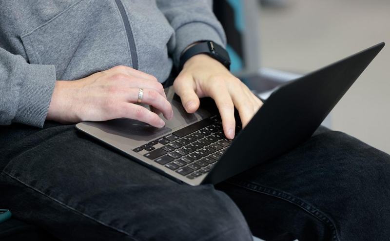 Уход конструкторов сайтов из России. Как это повлияет на их