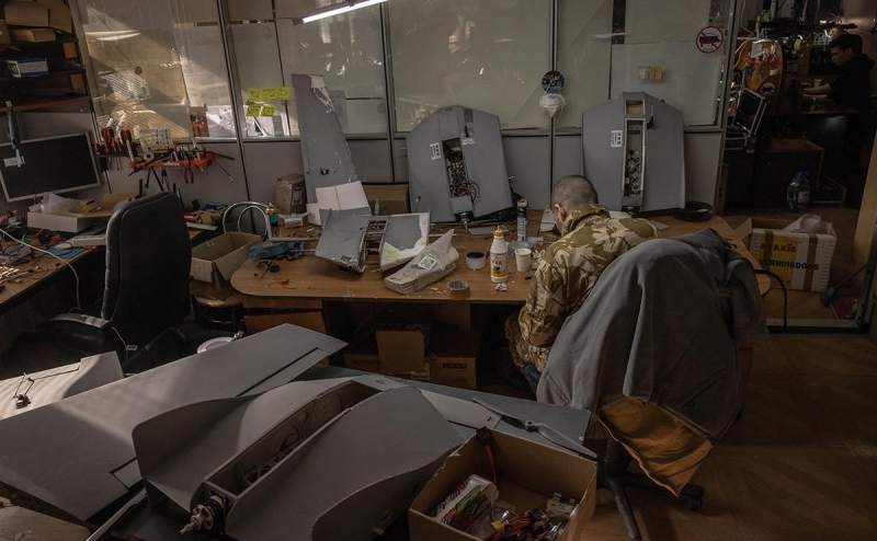 Украинцам предложили собирать FPV-дроны на дому