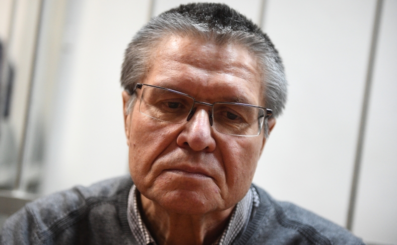 Улюкаев рассказал о работе в библиотеке колонии и кружке для зэков