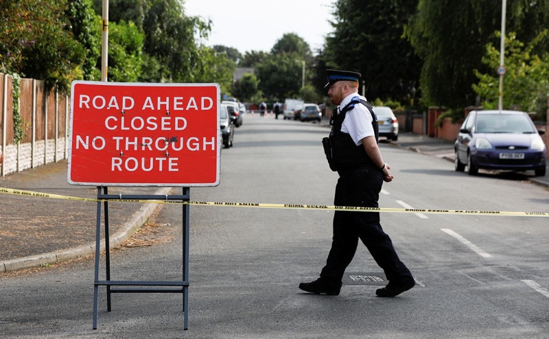 Ультраправые в Британии попытались взять штурмом отель с мигрантами