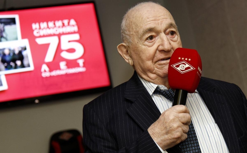 Умер бывший футболист сборной СССР и &laquo;Спартака&raquo; Никита Симонян