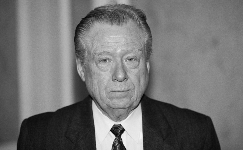 Умер экс-глава Конституционного суда Марат Баглай