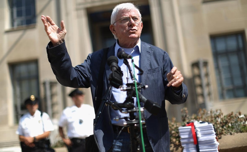 Умер напарник Познера по телемостам СССР — США Фил Донахью