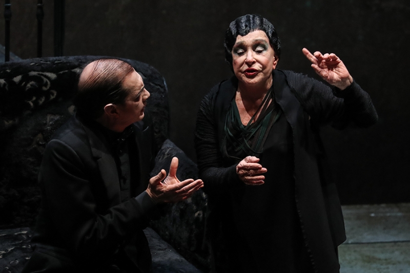 Умерла итальянская актриса и жена Бертолуччи Адриана Асти