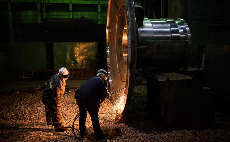 Уралмашзавод отстранил от работы непривитых работников