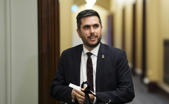 Ушаков назвал основу для переговоров с США по Украине