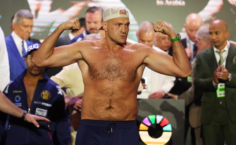 Усик победил Фьюри в бою за титул абсолютного чемпиона мира