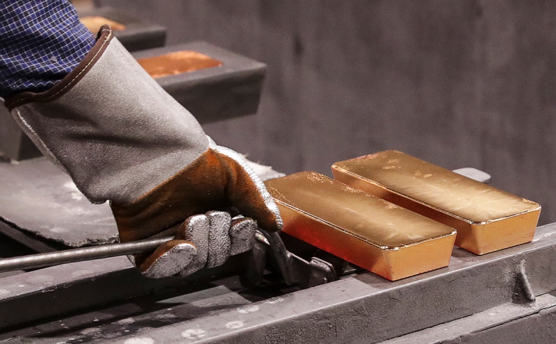 Узбекистан отказался конкурировать с Россией на внешних рынках золота