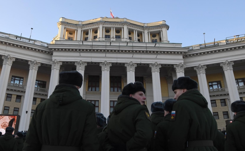 «Ъ» узнал о планах бесплатно пускать участников военной операции в