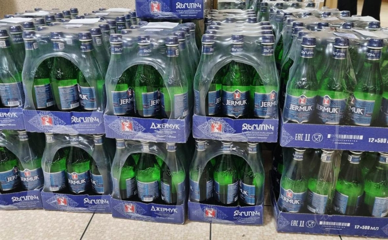 «Ъ» узнал об иске семьи отравившегося минералкой бизнесмена на ₽1,5