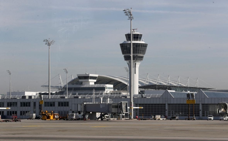 В аэропорту Праги усилили меры безопасности из-за сообщения о дронах