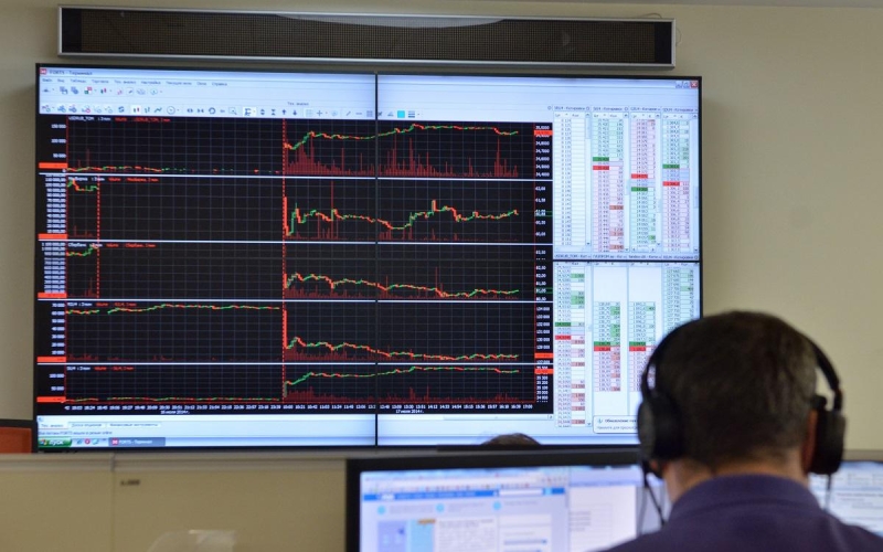 В аэропорту Торонто пассажирский лайнер перевернулся вверх дном