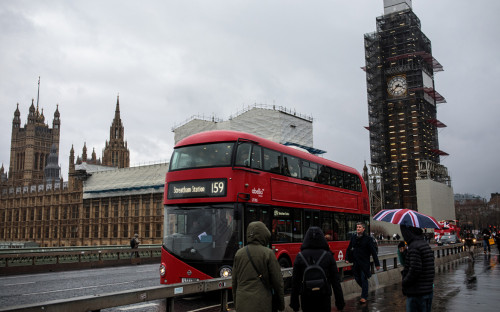 В Англии перенесли снятие ограничений из-за COVID-19 на месяц