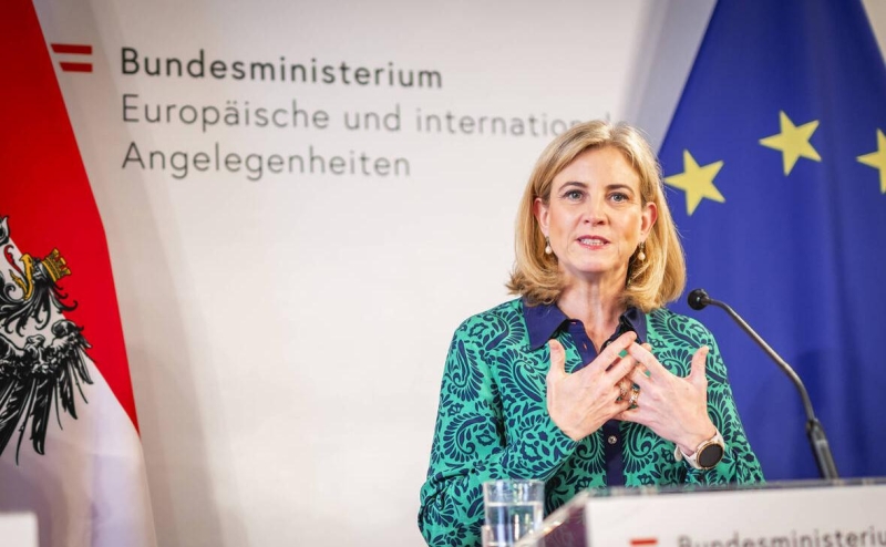 В Австрии заявили, что Трамп преподнес Путину «на блюдечке» часть