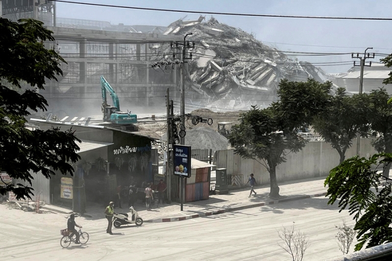 В Бангкоке рухнуло здание из-за землетрясения