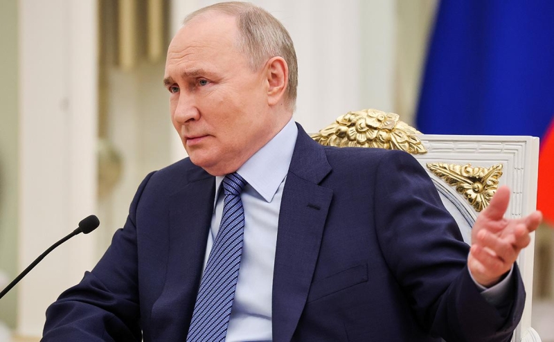 В Белгороде дрон врезался в многоквартирный дом