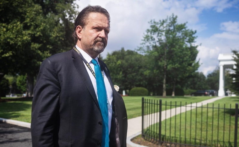 В Белом доме фразой &laquo;Европа встала на колени&raquo; описали сделку Трампа с