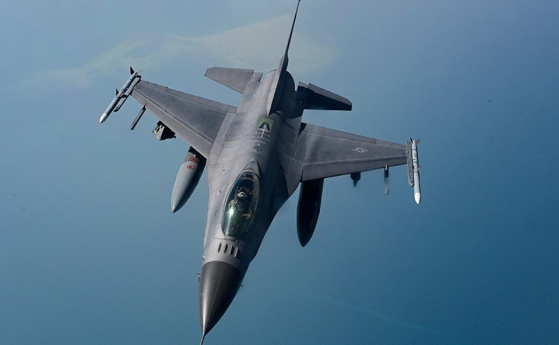 В Белом доме заявили, что F-16 отправят на Украину после обучения