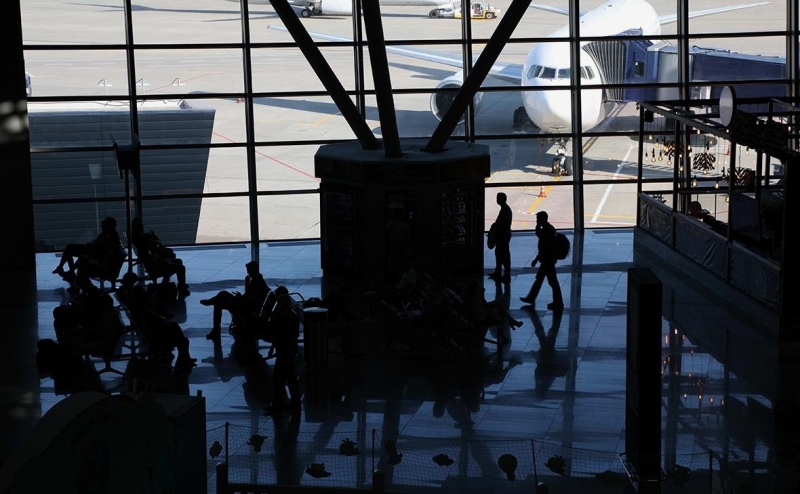 В Белом доме заявили о «первичных признаках», что самолет AZAL был