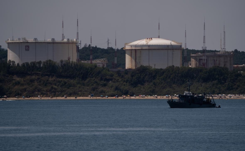 В Болгарии рассмотрят запрет на поставки российской нефти на НПЗ