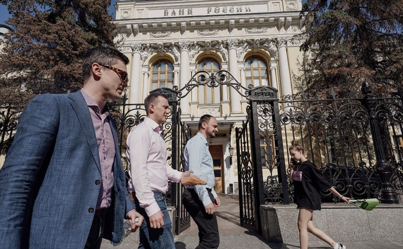 В ЦБ допустили первое с сентября повышение ставки из-за рисков