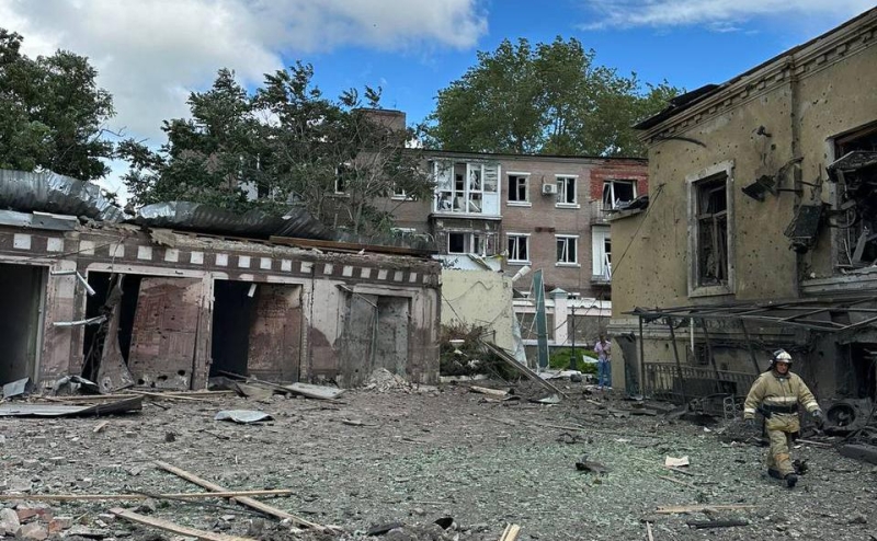 В центре Таганрога ввели режим ЧС после падения ракеты