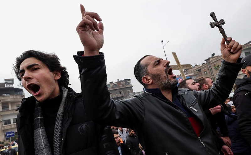 В &laquo;цитадели Асада&raquo; в Сирии ввели комендантский час после&nbsp;протестов