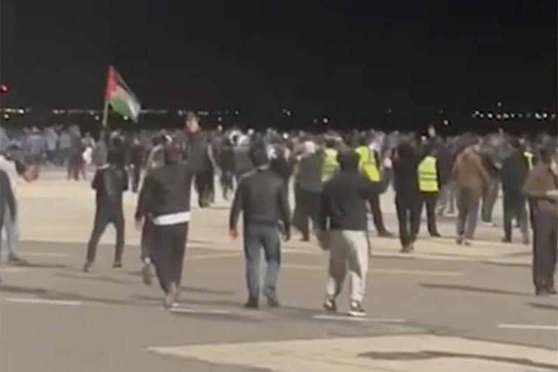 В Дагестане задержали 60 человек после беспорядков в аэропорту