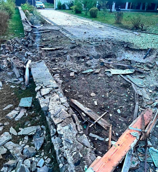 В дом экс-депутата Думы Ильи Пономарева в Киевской области влетел дрон