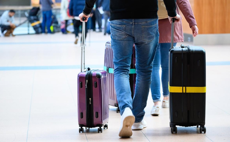 В Думе предложили запрет на выезд за границу со дня получения повестки