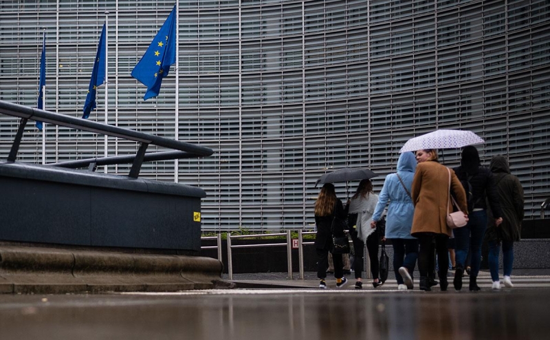 В ЕК назвали спекуляциями сообщения о смягчении санкций против России