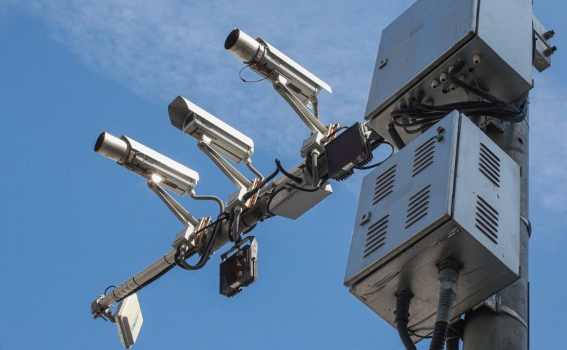 В Феодосии эвакуировали больше тысячи человек из-за пожара на