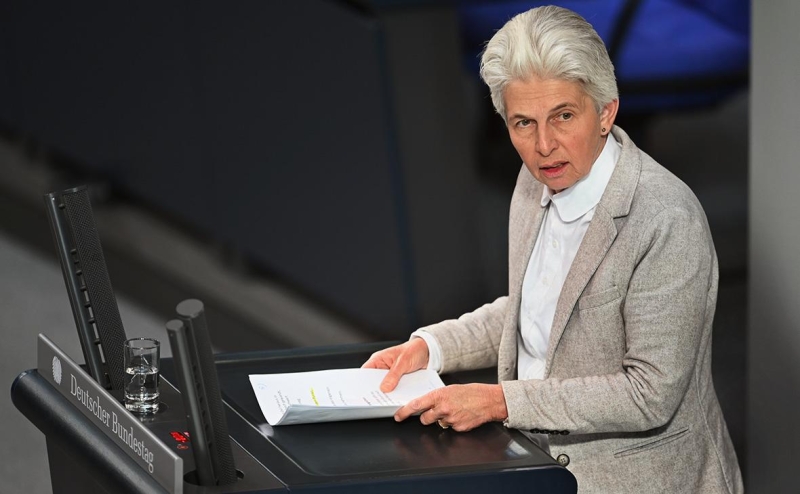 В ФРГ призывали не быть наивными после надписей «на Берлин» на танках