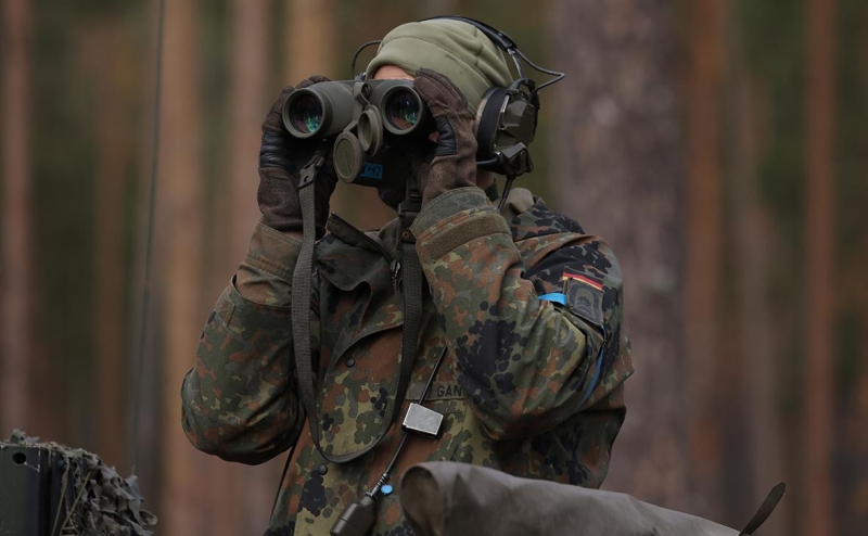 В Германии оценили угрозу налетов неопознанных дронов